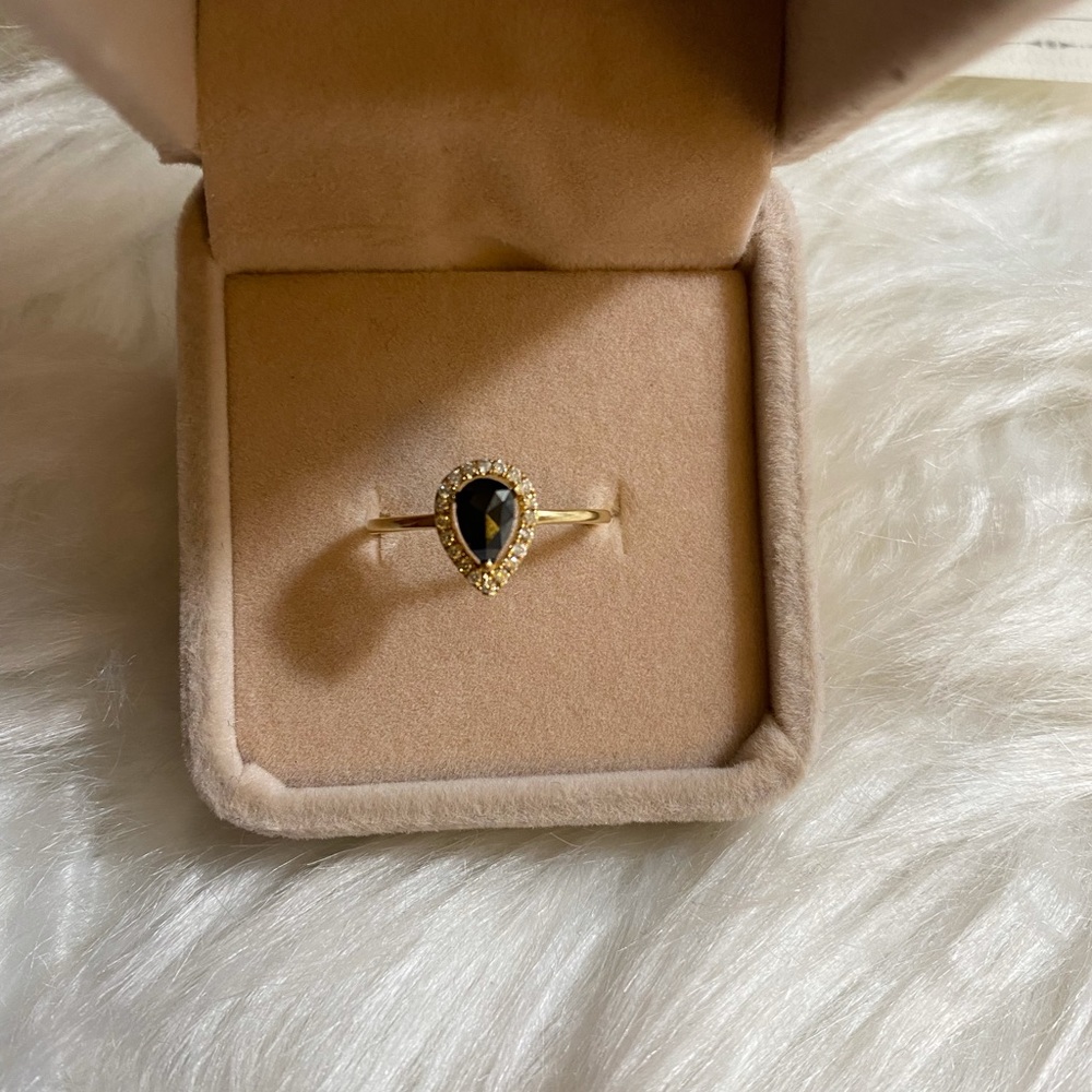 Pear shape black diamond ring, diamond sides, K18 Japan cert of authenticity